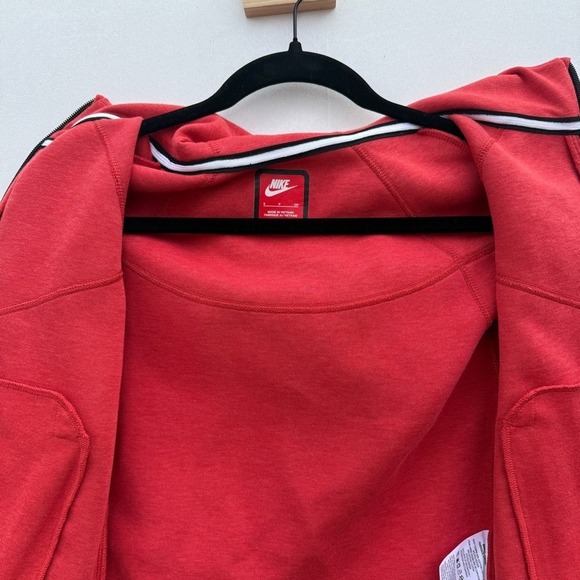 Boys Nike Tech Fleece Red Windrunner Zipper Hoodie Size Small - Picture 5 of 7